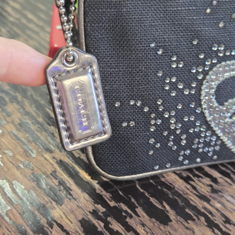 Coach Poppy Black & Silver Heart Wristlet - Picture 8 of 12